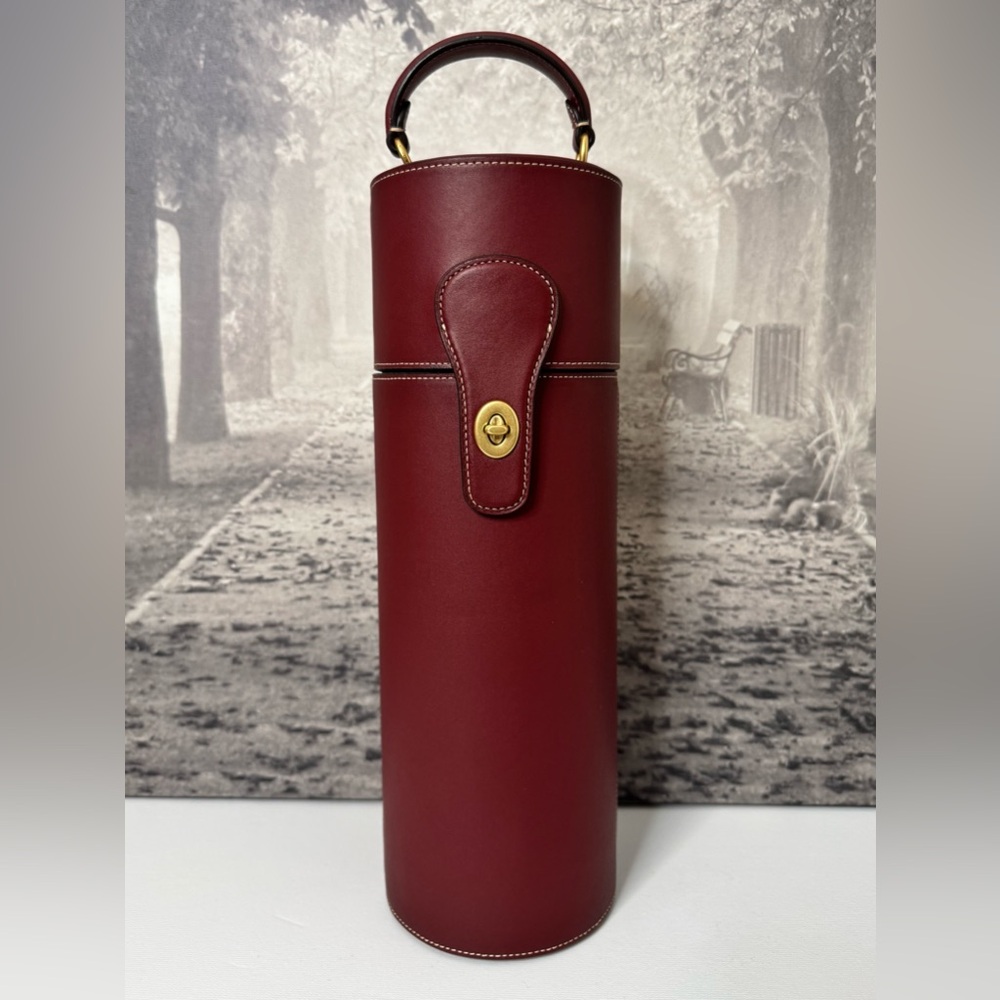 New Coach Wine Bottle Carrier with Top Handle in Glovetanned Leather CO235G